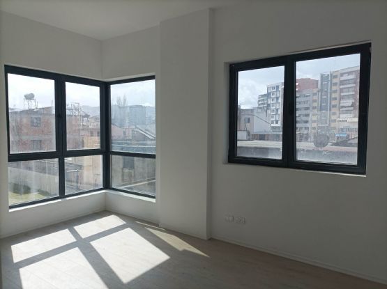 Jepet Apartamet 2+1 me qera 86 m2 per zyra ose per banim ne astir te rezidenca Future Home C1A5